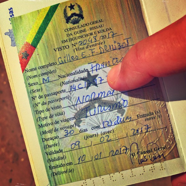 Visa pour l'entrée en Guinée-Bissao #Off2Africa 48 Ziguinchor Casamance Sénégal © Gilles Denizot 2017